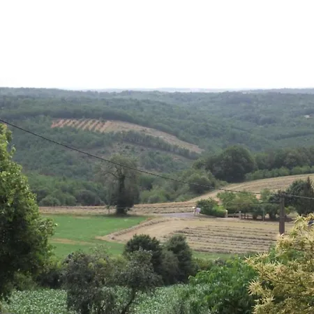 Hilltop With Valley View Hébergement de vacances Bouzic